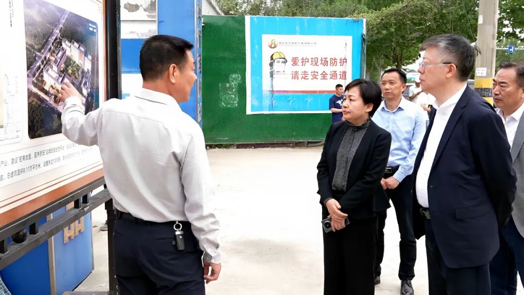 中国工程院院士 温州医科大学校长李校堃到罗田县考察调研地热温泉资源勘查与大健康产业发展工作
