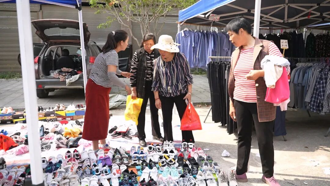 匡河特色集市 汇聚烟火与温情