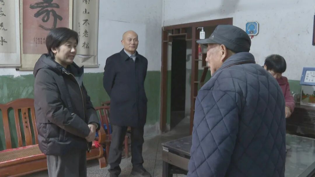 张卫兵看望慰问退休老干部