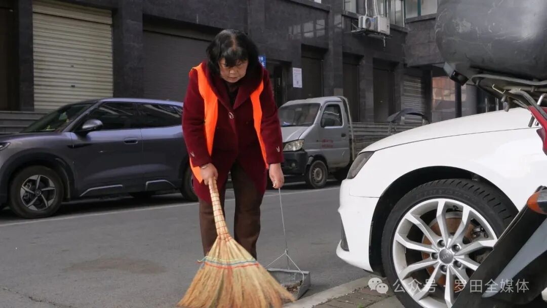 皇庙岗社区广源商城小区：党建引领聚合力 共建和谐幸福家