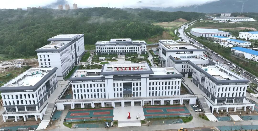 县总医院万密斋医院拨云尖院区正式启用