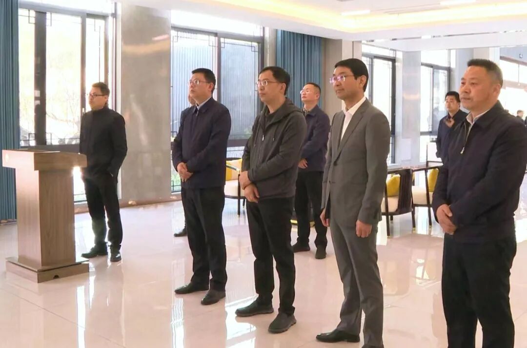 北京同仁堂集团考察罗田县中药材产业及大健康产业工作