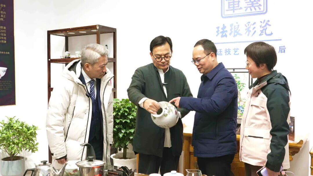 景德镇陶瓷入驻燕儿谷云集市——传统工艺与现代电商的跨界共鸣