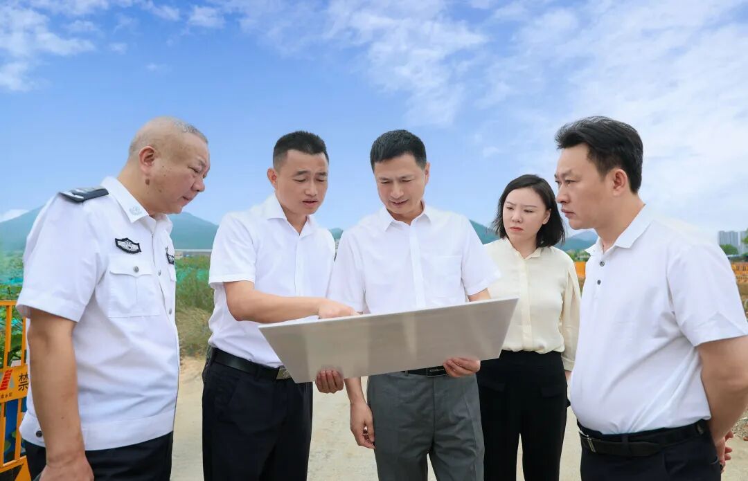 王雄文专题调研天空剧院片区规划建设,扩容提质等工作