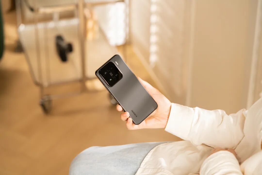 如何定义“真香”？2025小屏旗舰选购指南