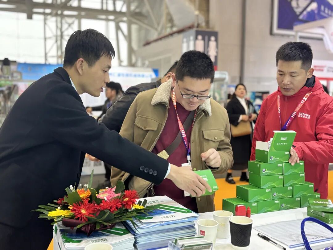 眾企聚力，破局而生｜兄弟果園 × 雙螺旋檢測(cè)聯(lián)盟戰(zhàn)略合作簽約儀式圓滿達(dá)成