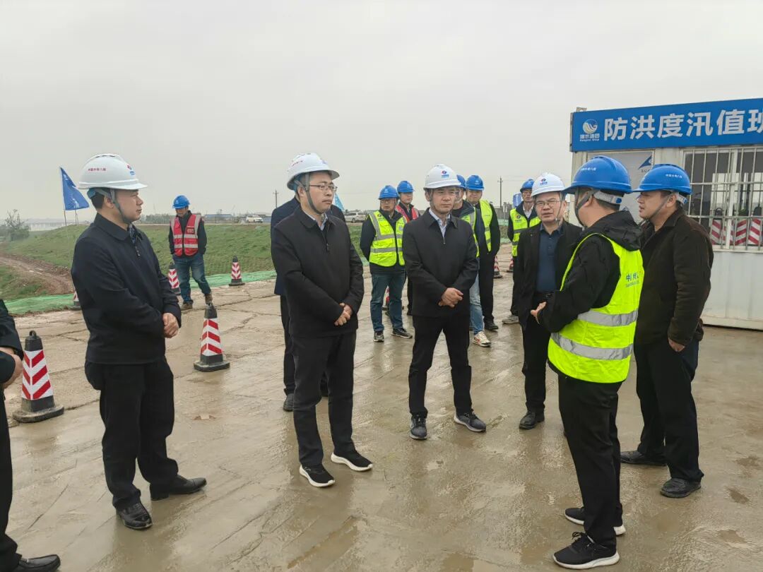 湘阴县刘世奇在鹤龙湖镇岭北镇督导防汛备汛工作