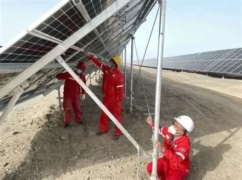 吐哈油田“追风逐日” - 中国石油石化