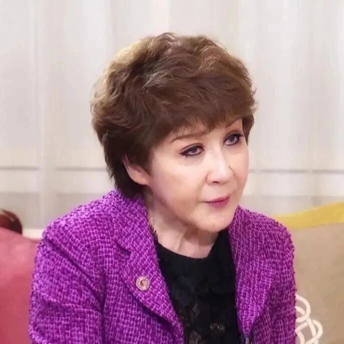 “是李小龙主动追求”,时隔52年,她现身回应李小龙之死