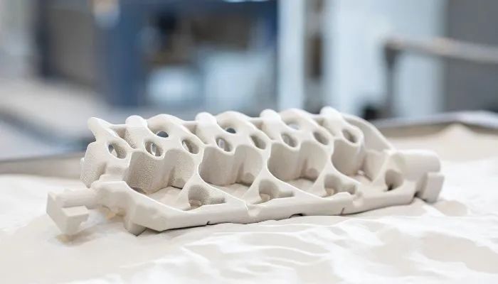 特斯拉3D打印砂型模具，助力一体化压铸降本增效的图2