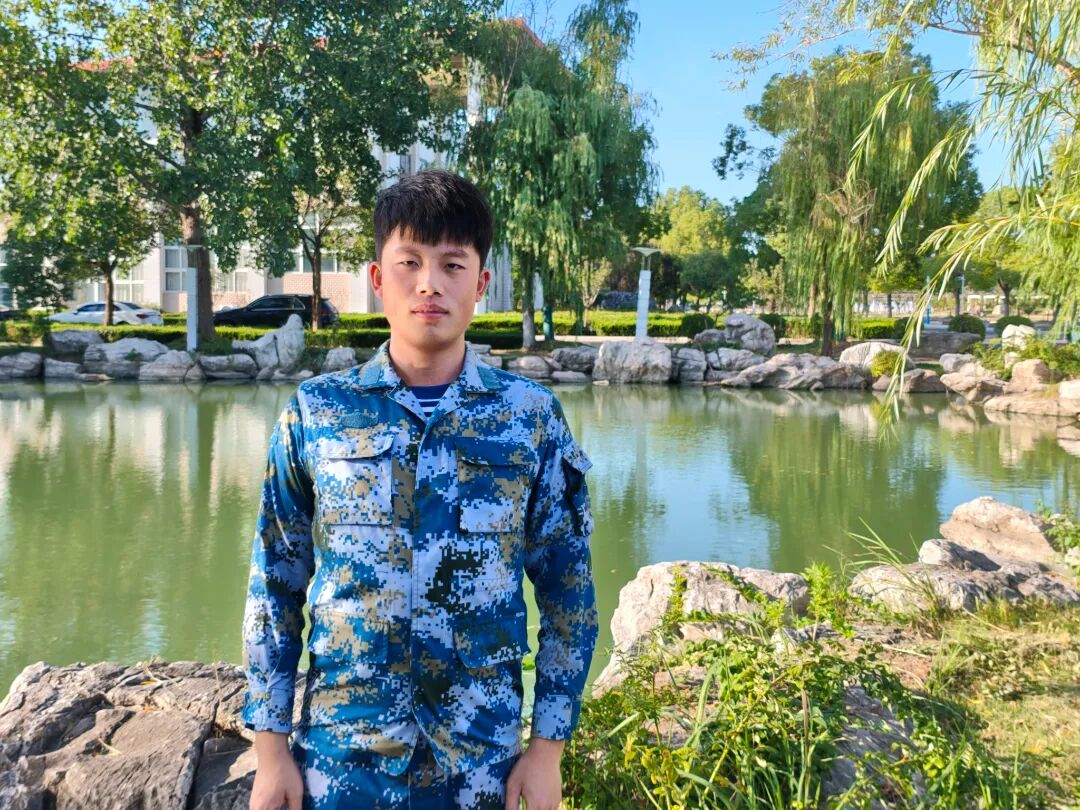 程冠宇.jpg