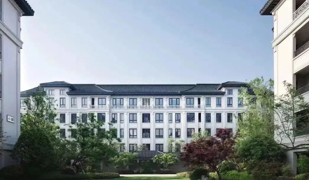 桂语鹿鸣民国风洋房,既有西洋建筑的立面肌理和秩序感,亦有坡屋顶