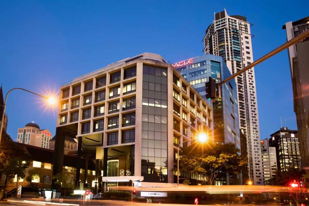 About Us - Kaplan Business School