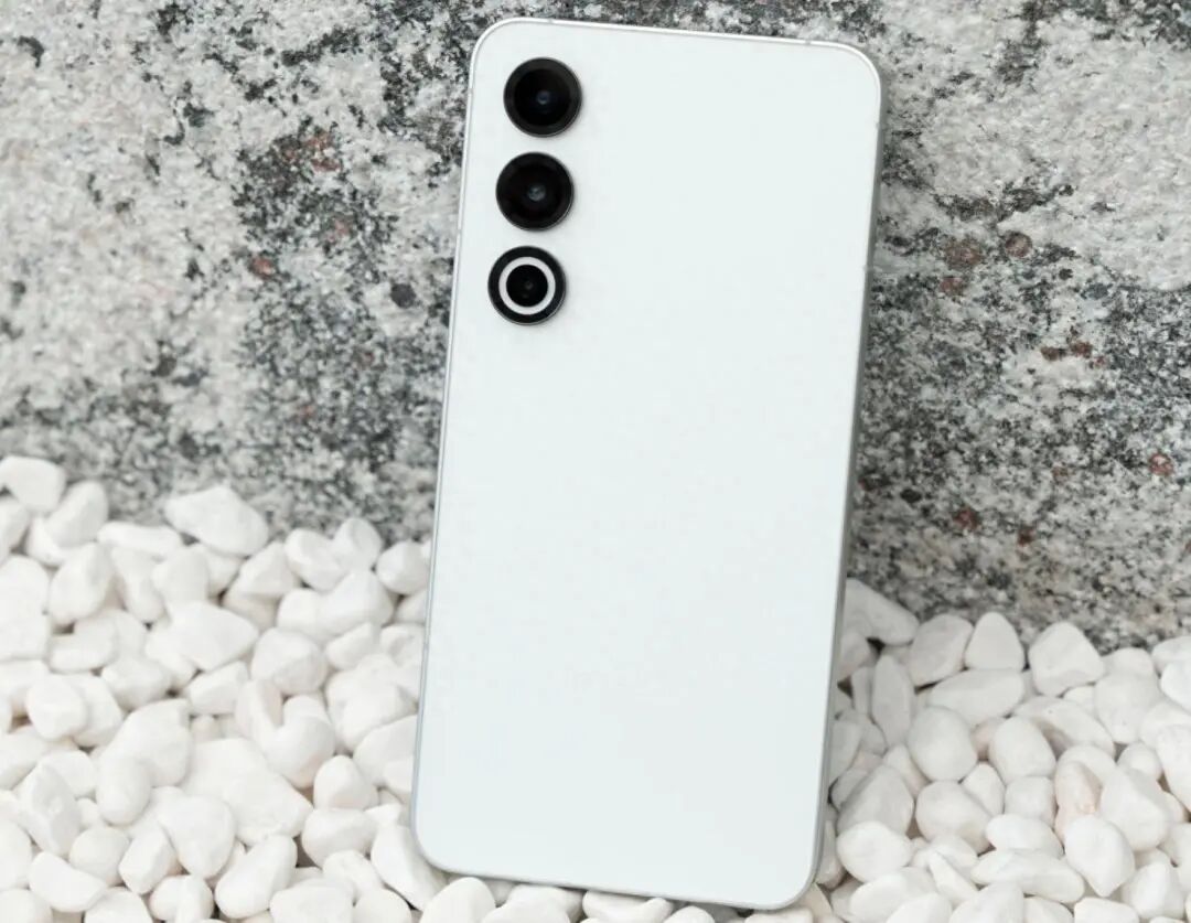 价格“雪崩”的4款手机，现在入手纯捡漏，还能再用四五年