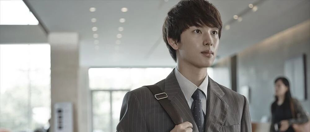 华为“天才少年”201万年薪刷屏：二本学生突围，到底有多难？