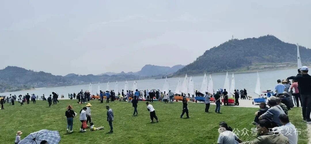 鞍马湖帆船基地 (2).jpg