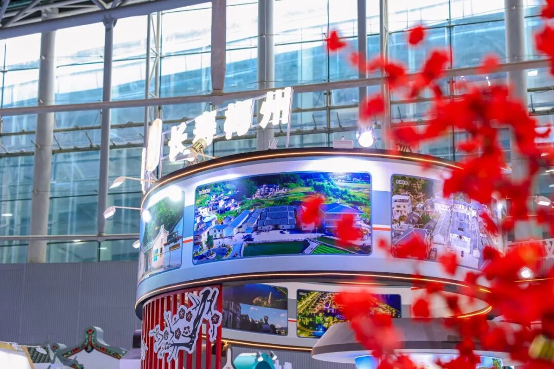 “横琴号”跨境民生专线 图源：横琴粤澳深度合作区.jpg