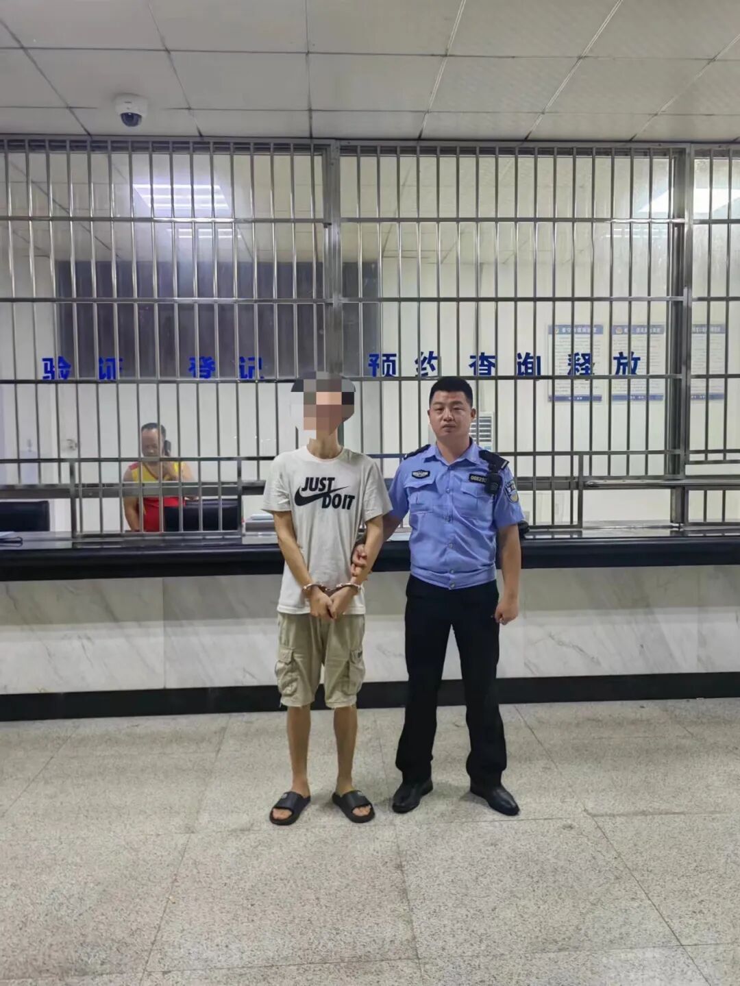 通山公安抓获2名涉毒人员