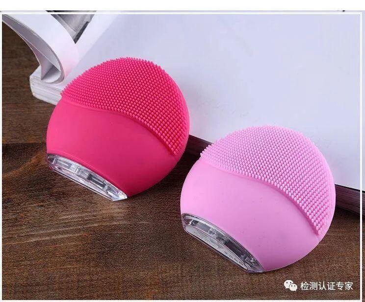 图片.............<p>原文转载：<a href='http://fashion.shaoqun.com/a/617992.html'>http://fashion.shaoqun.com/a/617992.html</a></p><p><a href='https://www.ikjzd.com/' target='_blank'>跨境电商</a>：https://www.ikjzd.com/</p><p><a href='http://www.kjdsnews.com' target='_blank'>跨境电商教程</a>：http://www.kjdsnews.com</p><br />洁面仪ROHS认证环测威可以代办理ROHS检测报告，欧盟在2006年7月1日实施RoHS，届时使用或含有重金属以及多溴二苯醚PBDE，多溴联苯PBB等阻燃剂的电气电子产品将不允许进入欧盟市场。下面我们一起来了解一下。洁面仪ROHS检测报告办理费用:RoHS测试是根据产品测试项目来进行报价，不同机构的测试费用也是不一样的。RoHS认证费用的高低取决于测试产品材料的类型、数量，及测试项目的要求情况，根<span id='KeyList'><br /><a href='https://www.ikjzd.com/w/2796'>冠通分销平台</a>：https://www.ikjzd.com/w/2796<br /><a href='https://m.ikjzd.com/w/1300'>亚马逊的启航计划</a>：https://m.ikjzd.com/w/1300<br /><a href='https://m.ikjzd.com/w/1645'>百马汇</a>：https://m.ikjzd.com/w/1645<br /><a href='http://www.30bags.com/a/658389.html'>2021深圳光博会论坛一览表</a>：http://www.30bags.com/a/658389.html<br /><a href='http://www.30bags.com/a/662398.html'>都匀杉木湖地理位置？怎么走</a>：http://www.30bags.com/a/662398.html<br /><a href='http://www.30bags.com/a/684391.html'>巴人石头城在哪里？怎么走</a>：http://www.30bags.com/a/684391.html<br /><a href='http://www.kjdsnews.com/a/677656.html'>急急急！账户被停？品牌被侵权？来一次亚马逊旺季活动前360 °全方位检查！</a>：http://www.kjdsnews.com/a/677656.html<br /><a href='http://www.kjdsnews.com/a/677657.html'>花钱赶跟卖，到底是怎么赶的？</a>：http://www.kjdsnews.com/a/677657.html<br /><a href='http://www.kjdsnews.com/a/677658.html'>欧盟ROHS检测 洁面仪ROHS认证流程</a>：http://www.kjdsnews.com/a/677658.html</span>
<div style='clear: both;'></div>
</div>
<div class='post-footer'>
<div class='post-footer-line post-footer-line-1'>
<span class='post-author vcard'>
Posted by
<span class='fn' itemprop='author' itemscope='itemscope' itemtype='http://schema.org/Person'>
<meta content='https://www.blogger.com/profile/17369644481517706541' itemprop='url'/>
<a class='g-profile' href='https://www.blogger.com/profile/17369644481517706541' rel='author' title='author profile'>
<span itemprop='name'>replica handbags</span>
</a>
</span>
</span>
<span class='post-timestamp'>
at
<meta content='http://van868tom2.blogspot.com/2021/11/rohs-rohs.html' itemprop='url'/>
<a class='timestamp-link' href='https://van868tom2.blogspot.com/2021/11/rohs-rohs.html' rel='bookmark' title='permanent link'><abbr class='published' itemprop='datePublished' title='2021-11-16T14:10:00+08:00'>2:10 PM</abbr></a>
</span>
<span class='post-comment-link'>
</span>
<span class='post-icons'>
<span class='item-control blog-admin pid-61210095'>
<a href='https://www.blogger.com/post-edit.g?blogID=1533152791860359700&postID=7210298189565569402&from=pencil' title='Edit Post'>
<img alt='' class='icon-action' height='18' src='https://resources.blogblog.com/img/icon18_edit_allbkg.gif' width='18'/>
</a>
</span>
</span>
<div class='post-share-buttons goog-inline-block'>
<a class='goog-inline-block share-button sb-email' href='https://www.blogger.com/share-post.g?blogID=1533152791860359700&postID=7210298189565569402&target=email' target='_blank' title='Email This'><span class='share-button-link-text'>Email This</span></a><a class='goog-inline-block share-button sb-blog' href='https://www.blogger.com/share-post.g?blogID=1533152791860359700&postID=7210298189565569402&target=blog' onclick='window.open(this.href, 