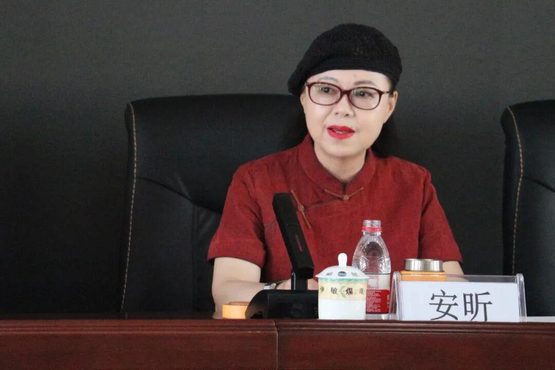 名家进企业·文艺大讲堂系列活动在华能伊敏煤电公司开展 第4张