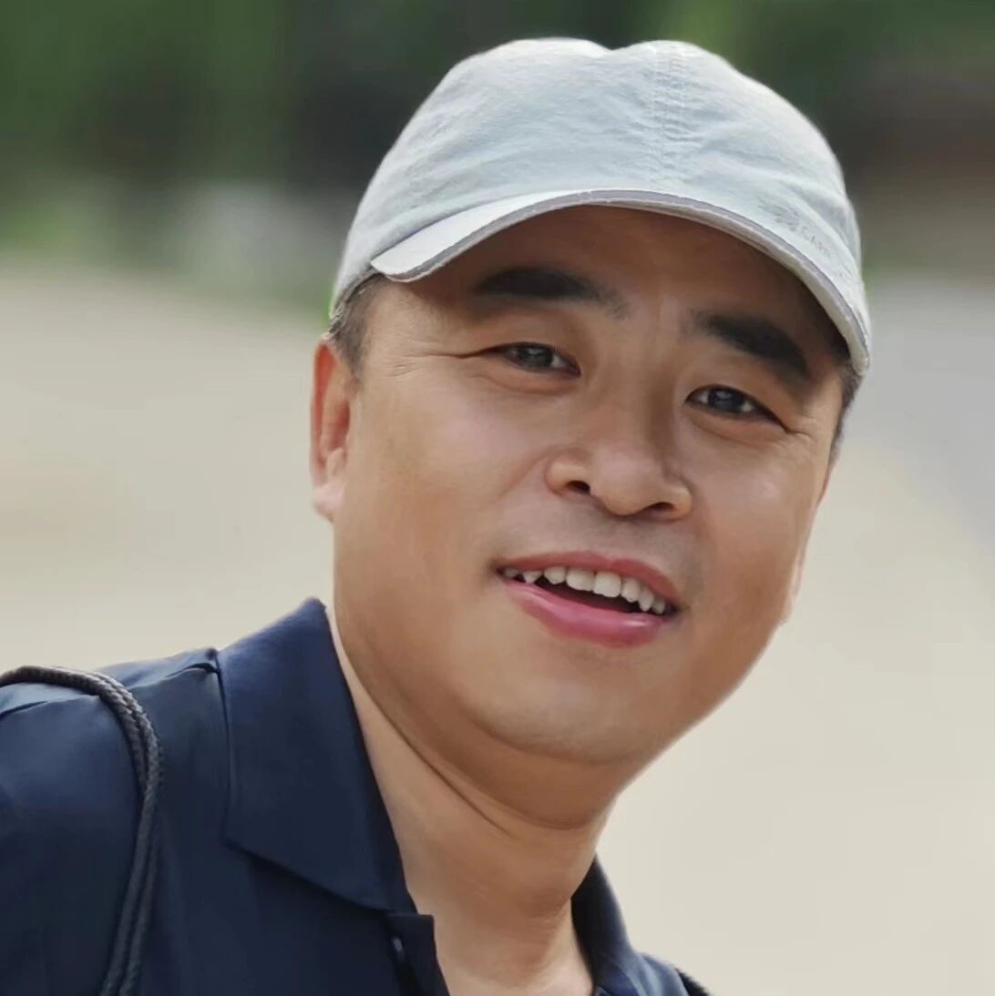 【李刚专栏】小生活（190）旅途中的读书人