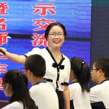 【青春语文·叶欣专栏】随笔：那些起舞的日子