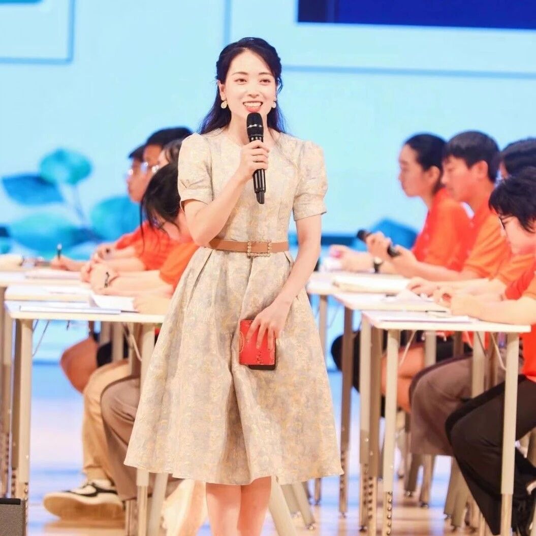 【湿地课堂】杨静：2023重庆市B卷中考解析及范文