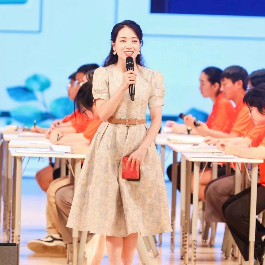 【湿地课堂】杨静：四川乐山中考解析及范文《生活中的诗意》