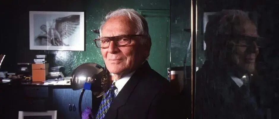 传奇陨落 ：中国时尚的启蒙者，高级时装屋的“叛徒”—— 皮尔·卡丹