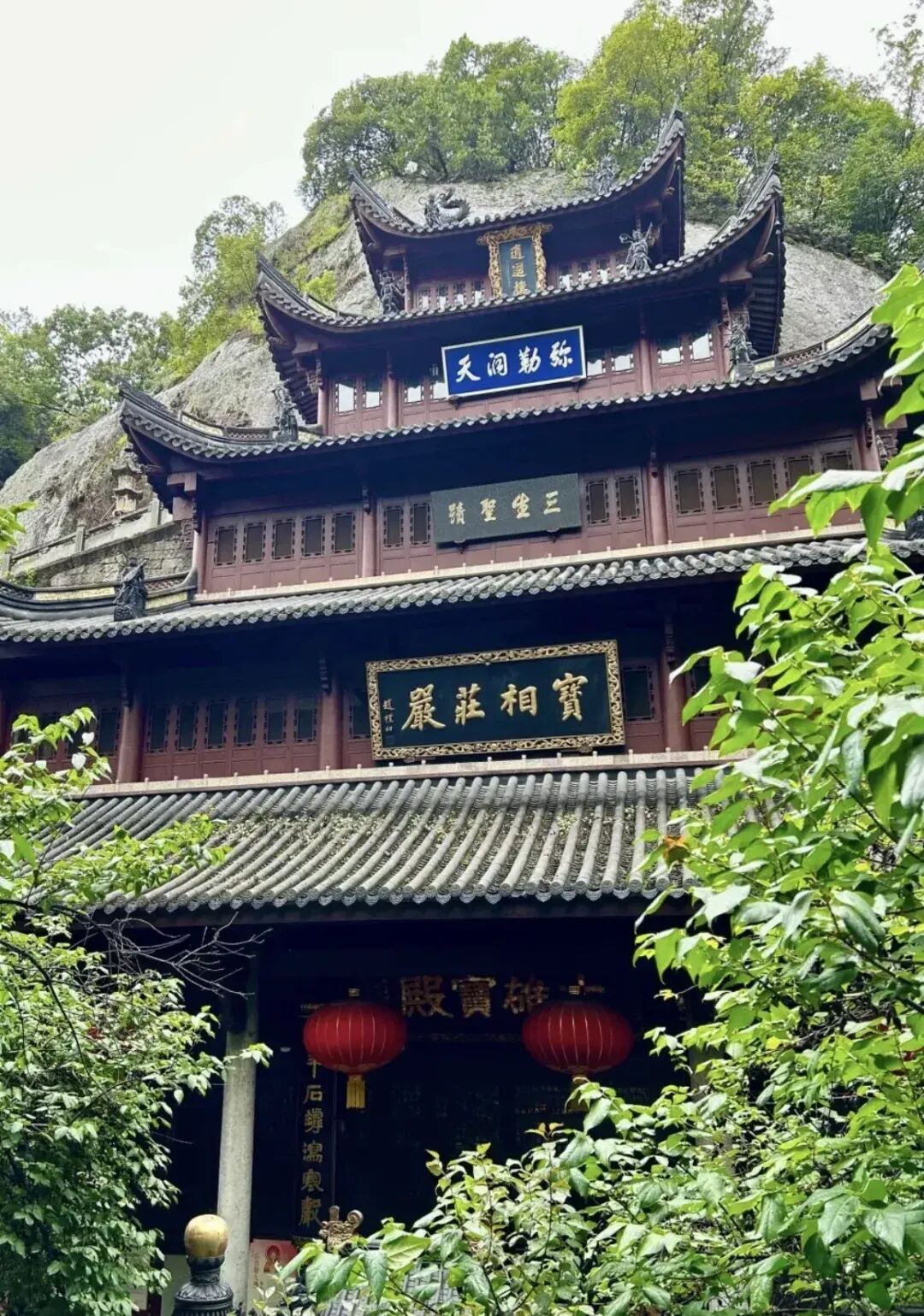 绍兴唯一的小县城,山水与美食都很能打