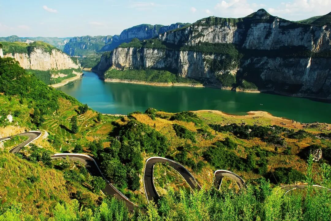 山地旅游优秀招商项目推荐贵州化屋基景区游客接待酒店项目