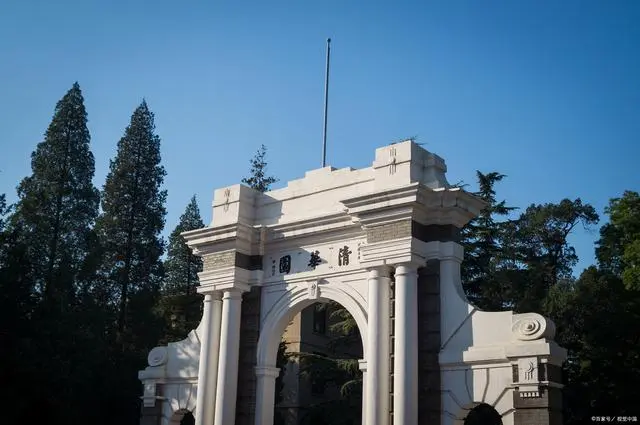 蘭州大學(xué)2024年排名_蘭州大學(xué)全國(guó)排名_蘭州大學(xué)教育質(zhì)量與專(zhuān)業(yè)設(shè)置