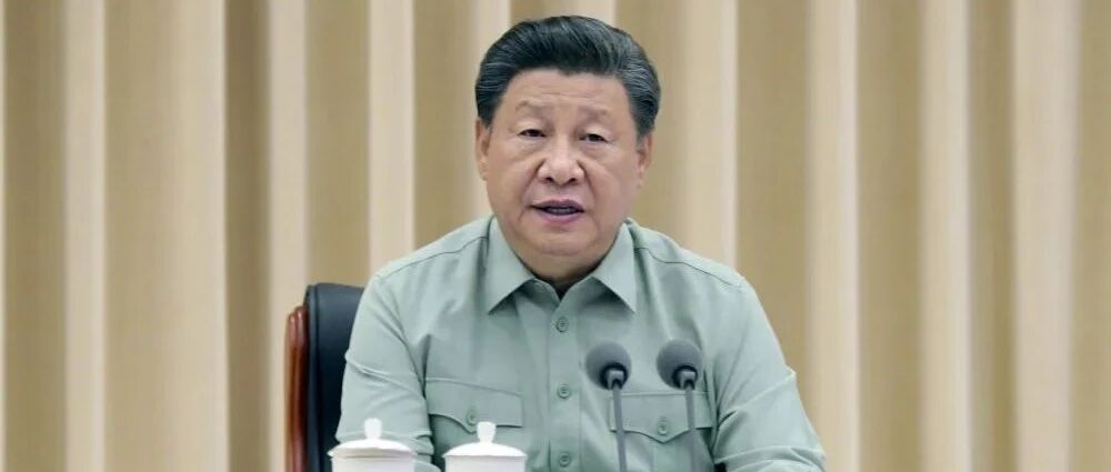 习近平：聚焦备战打仗 加快创新发展 全面提升履行使命任务能力