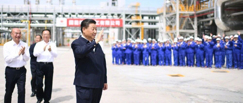 习近平在陕西榆林考察调研