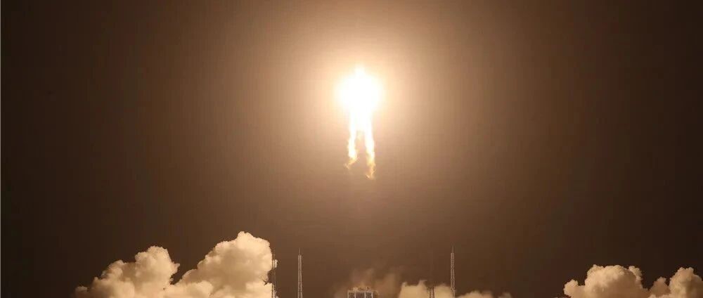 嫦娥五号探测器成功发射 开启我国首次地外天体采样返回之旅