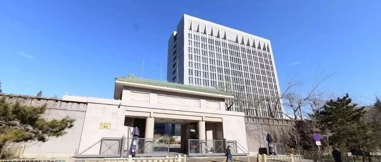 杨晓渡会见澳门廉政专员陈子劲