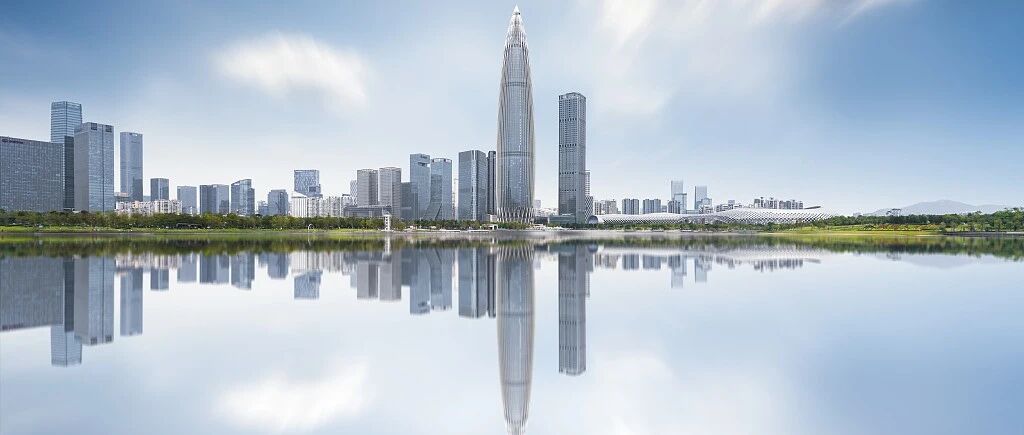 续写更多"春天的故事"——习近平总书记出席深圳经济特区建立四十周年庆祝大会并在广东考察纪实