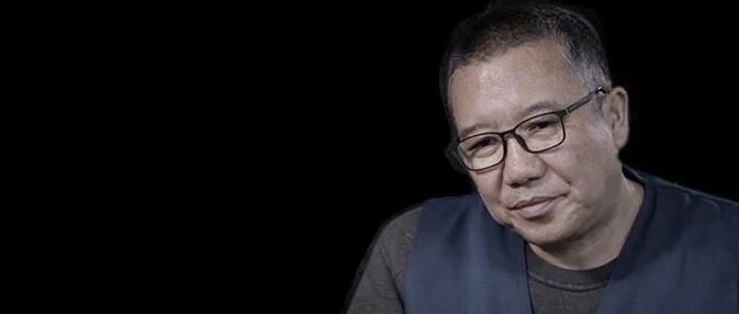 警钟丨这位“一把手”与涉黑老板亲密得像走亲戚，家里查出高档香烟上千条、名酒上百件