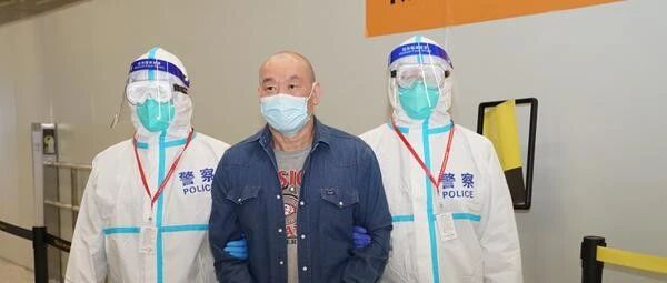 中国银行开平支行案主犯许国俊被遣返回国