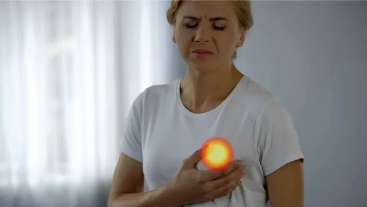 乳腺定位针怎么放乳房出现溢液和结节就是癌吗？出现这些情况就要当心！_https://www.jmylbn.com_新闻资讯_第2张