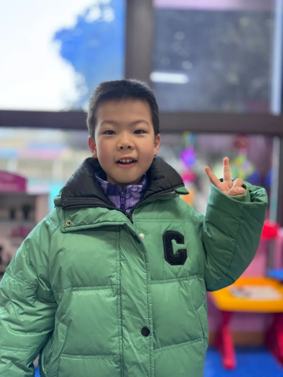 周星宇（小三班）一分钟单手拍球136个陈云铎（中五班）一分钟单手拍球216