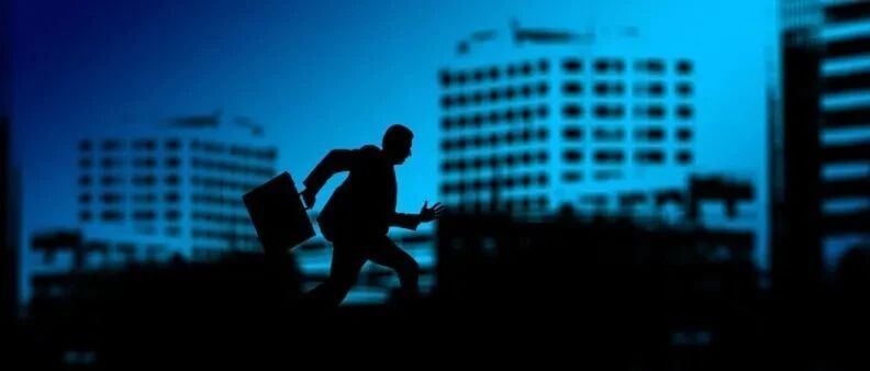 热议：老公今年已经 34 周岁，事业一直不太顺利，现在想读博，以后做科研，是否应该支持他读？