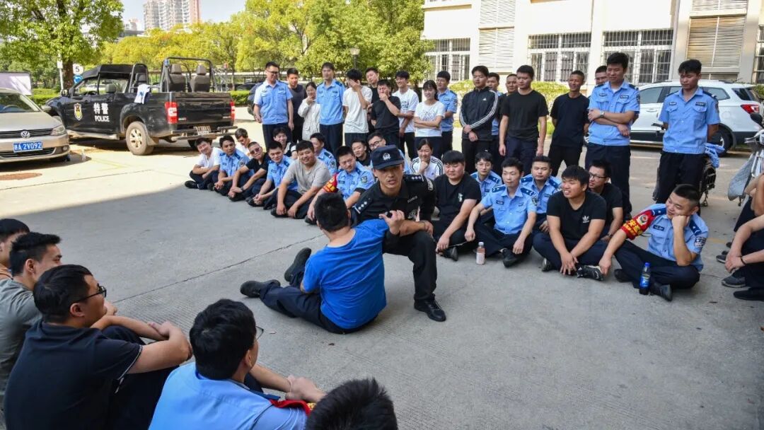 提素质强战力高新公安应急处突大队开训