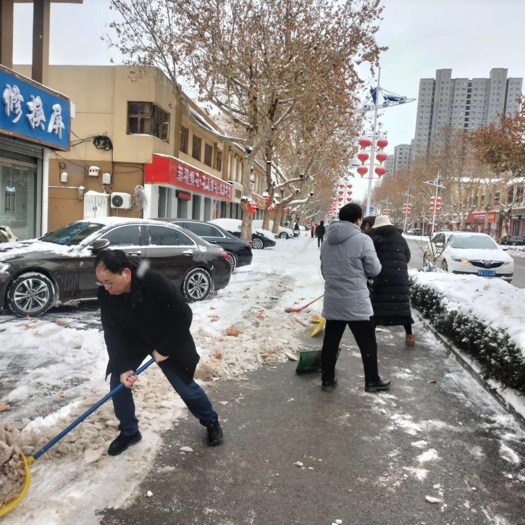 应对降雪 | 晋州市打响龙年第一场除雪清冰攻坚战(图5)