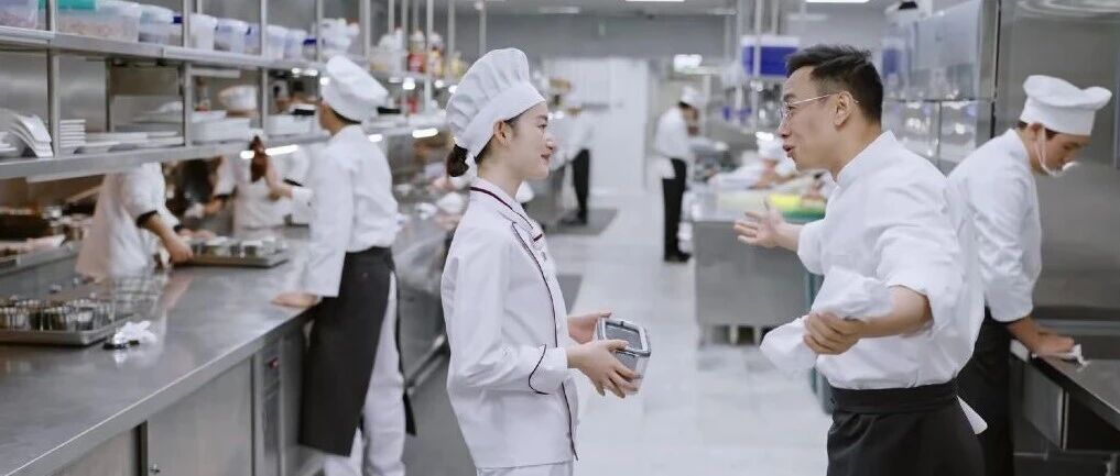 当43岁那家威遇到33岁郭晓婷,才明白CP感确实是玄学