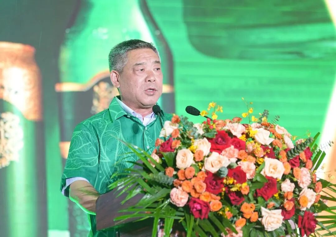 顾晓东在致辞中代表青岛啤酒(扬州)有限公司向现场各位领导和嘉宾表示