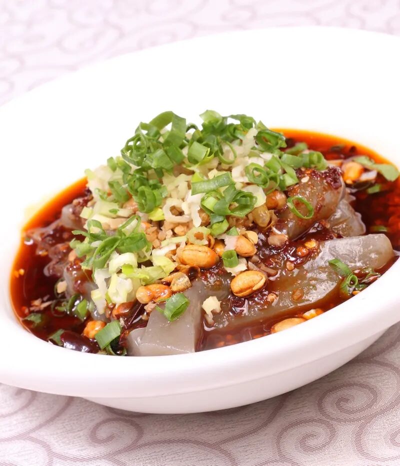 春天里的凉菜顶花带绿生机盎然