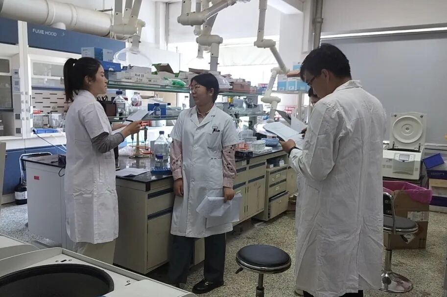 安譜實驗支持河南省食品和鹽業(yè)檢驗技術(shù)研究院 舉辦食品檢驗標(biāo)準(zhǔn)培訓(xùn)班