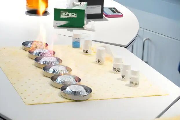 科學教育丨安譜實驗趣味化學實踐基地 啟航科學夢想