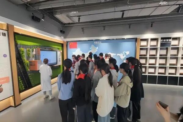 科學教育丨安譜實驗趣味化學實踐基地 啟航科學夢想